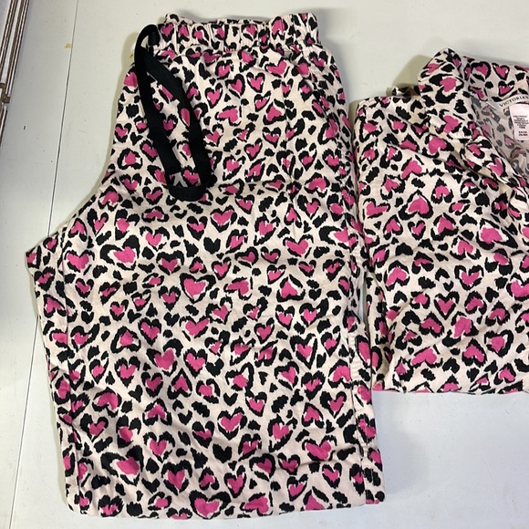 Victoria’s Secret Pjs Long sleeve & Pants Small - Picture 4 of 4